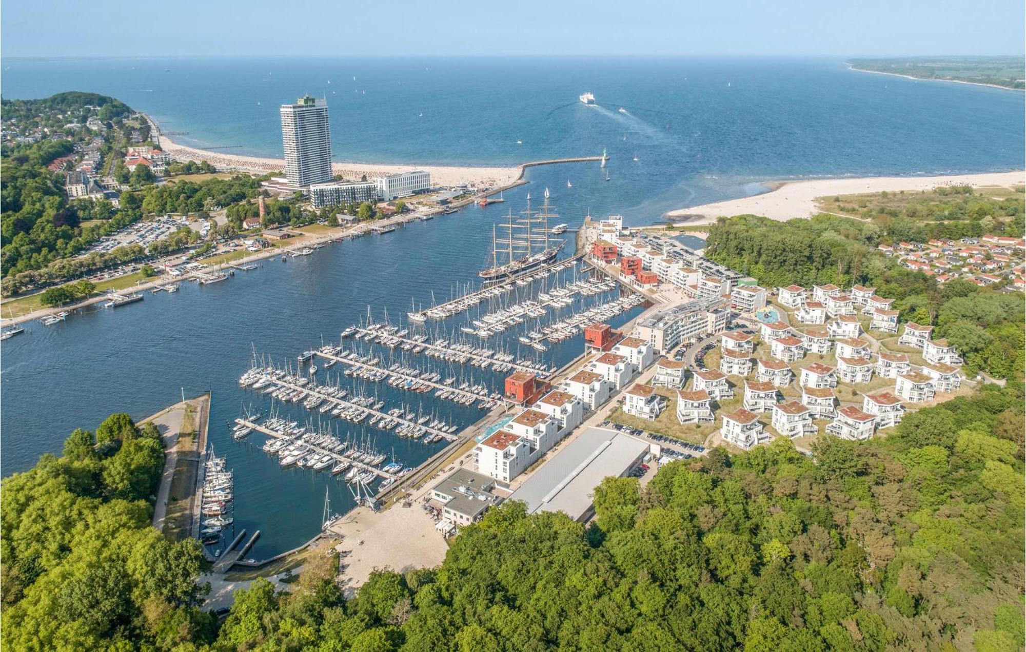 Cozy Apartment In Luebeck Travemuende With Sauna Extérieur photo